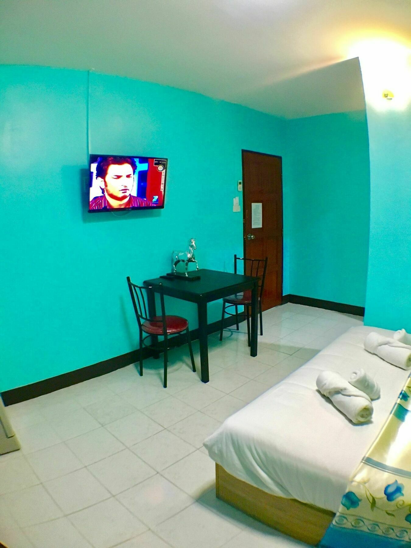 Kata S. T. House Hotel Buitenkant foto